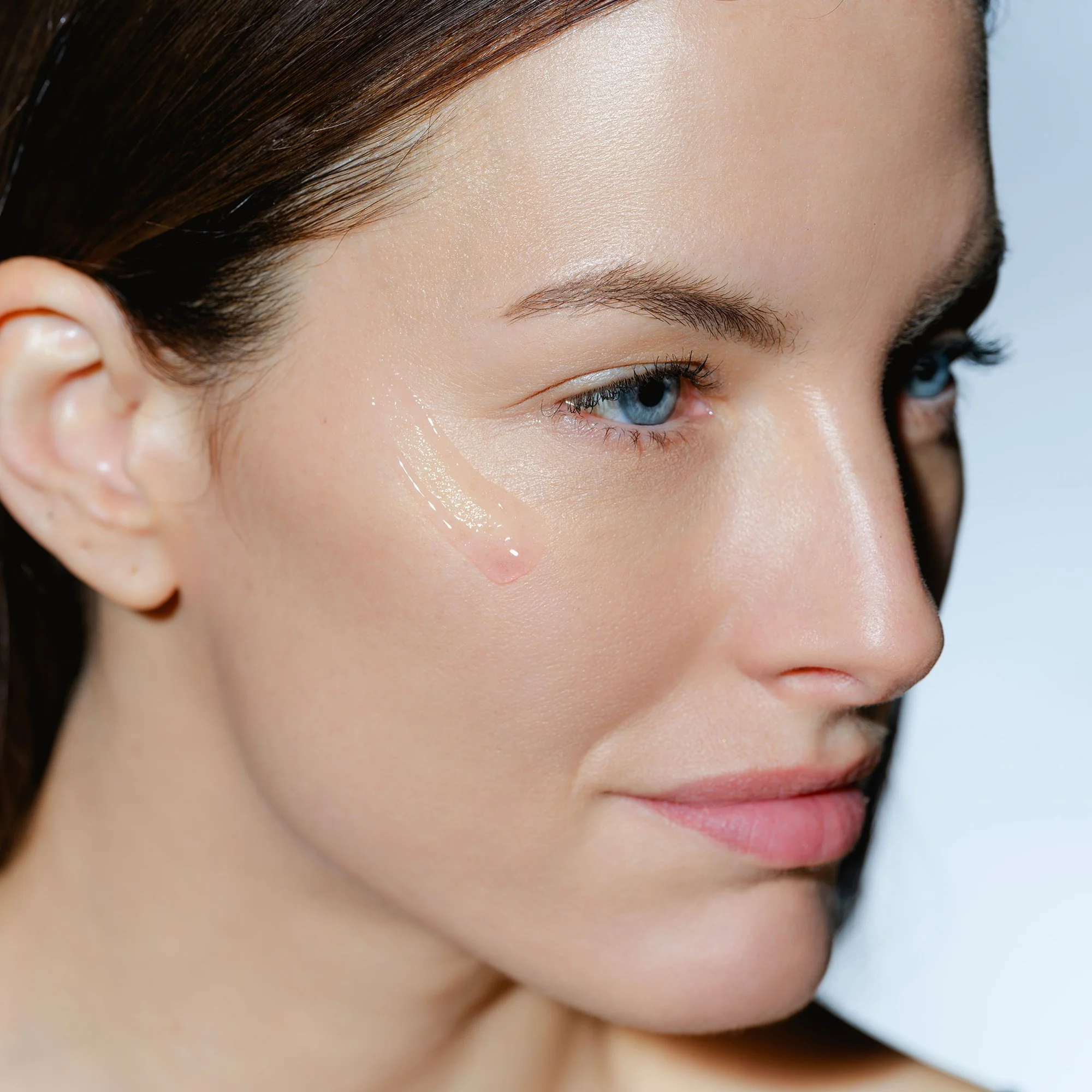 Black Rose Concentrate Radiant Youth Serum - Image 2