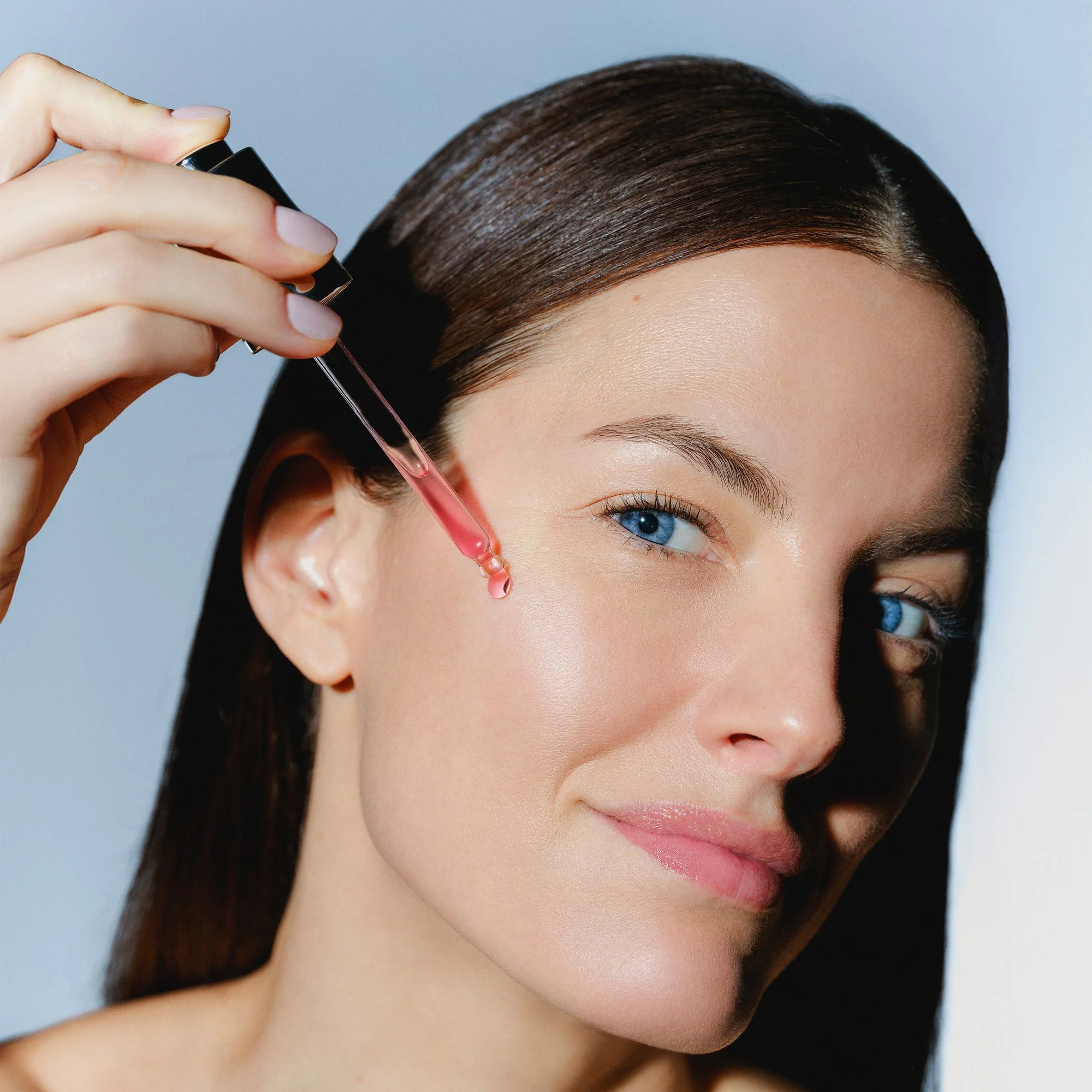 Black Rose Concentrate Radiant Youth Serum - Image 8