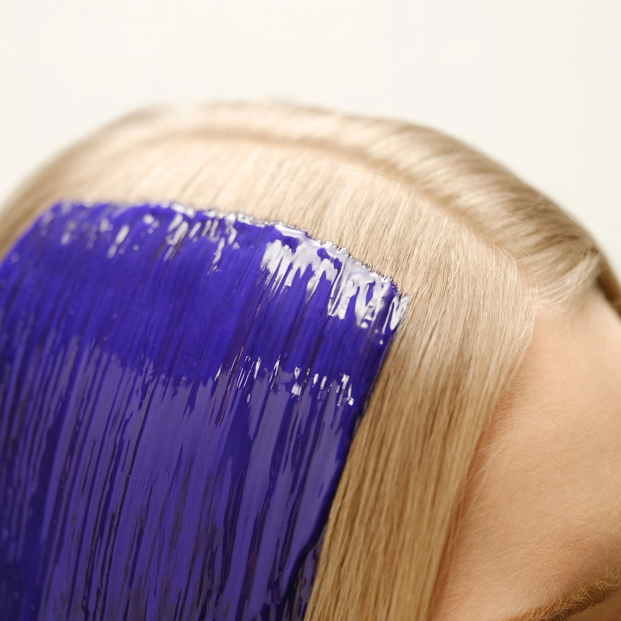 Blonde, White & Grey Beautifying Hair Care Mask - Image 12
